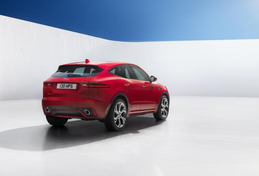  Jaguar E-Pace R-Dynamic First Edition 2017 года  (WW) (фото 21 из 49)